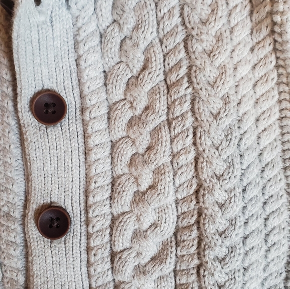 Gap Knit Sweater - Picture 3 of 4